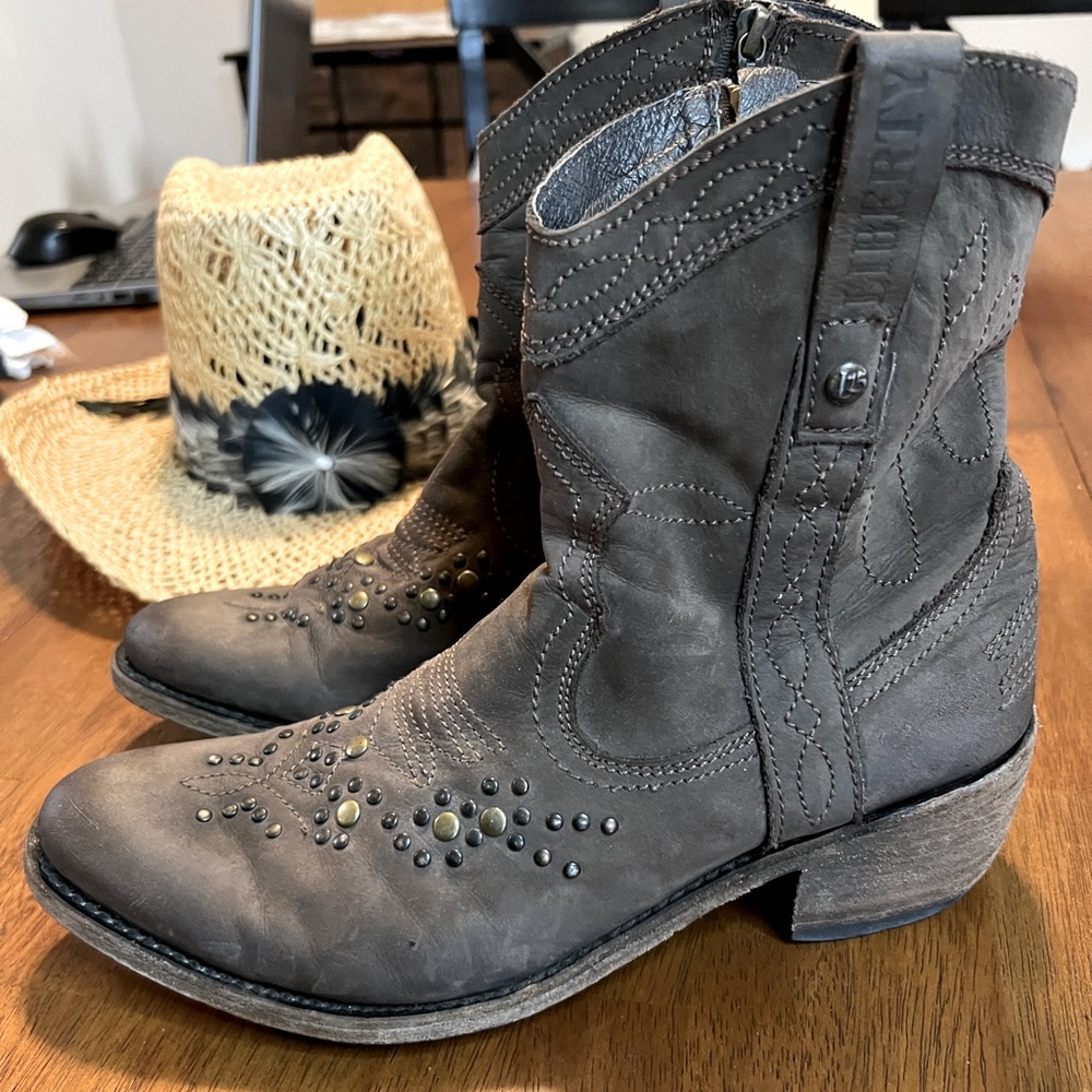 Liberty Black Courtney leather ankle boots
